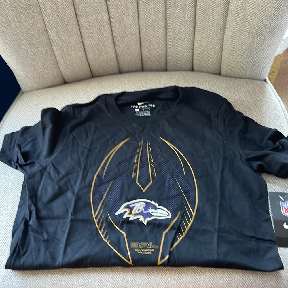 Kids Nike Baltimore Ravens Short Sleeve Shirt Size Medium
